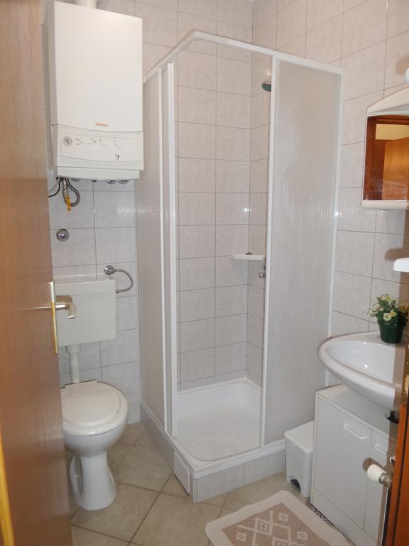 Apartmani Lina Umag Buitenkant foto