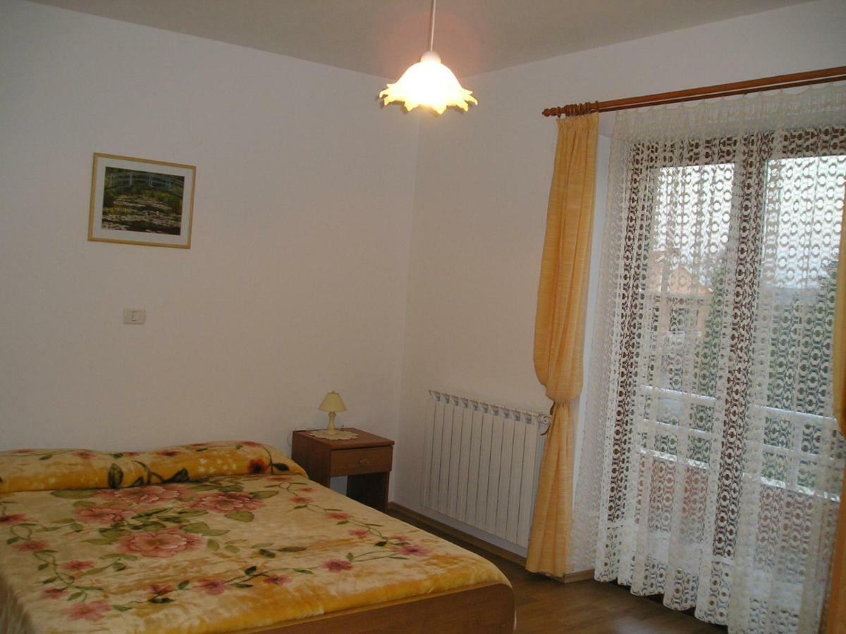 Apartmani Lina Umag Buitenkant foto